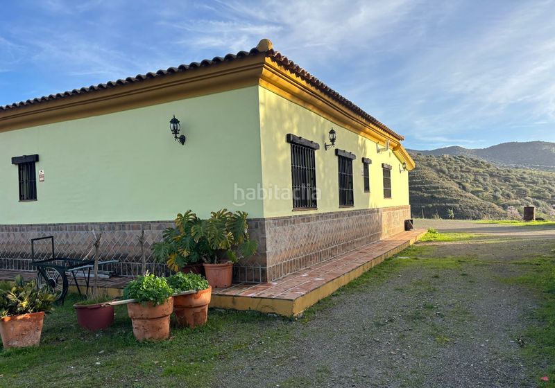 Foto c27b76f8-6de1-4bad-8cd9-5b0991d57cbe. Masía en Sedella