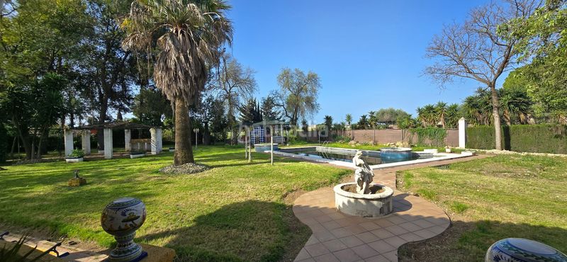 Foto 9976e41c-583b-471d-b9cb-75ce0b40db93. Casa amb aparcament a Parque Atlántico - Ronda este Jerez de la Frontera