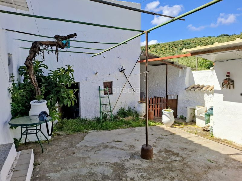 Foto ab44170a-d7f7-428f-9e9a-6218eb71ca81. Masia a Algarinejo