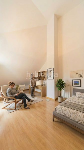Foto f9bf3d0e-1295-47db-b701-f3b83b05a256. Casa adossada amb aparcament a Miralbueno Zaragoza