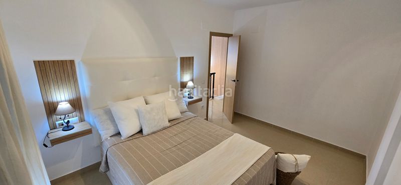 Foto 10f355cc-d6a6-4397-ba9b-e035125a612d. Casa adossada amb aparcament a Paterna de Rivera