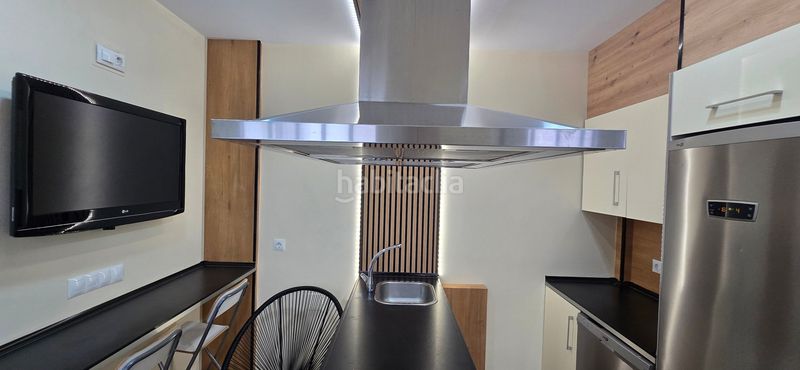 Foto 2fd5293d-a9ae-42ed-9042-98d62672084b. Casa adossada amb aparcament a Paterna de Rivera