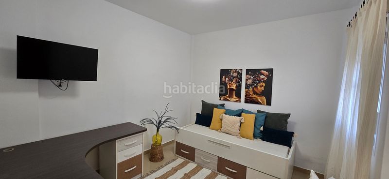 Foto 8eddc98b-24f5-4669-ab83-a6b6b0c6deaf. Casa adossada amb aparcament a Paterna de Rivera