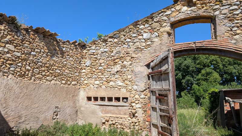 Foto 3226794f-73b2-46c4-9d04-8e4ae854899c. Masia a Navata