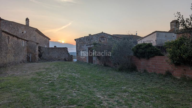Foto 72172904-8bd7-4f78-99a3-092a9d201fd9. Masia a Navata