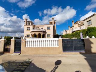 Chalet  N/a. Chalet adosado en venta en guardamar del segura