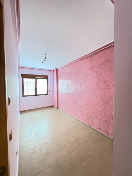 Foto f408a0fe-b4e8-43ac-8eeb-5c2f2e08df5f. Apartament amb aparcament a Centro Alcázares (Los)