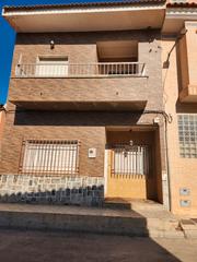 Pis  Calle sánchez picazo 12. Grandisimo piso en balsapintada