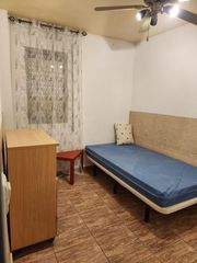 Miete Etagenwohnung  Calle de santa rita 6. Alquiler piso en la fama