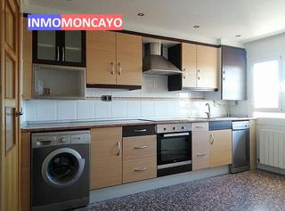 Pis a Tarazona. Se vende gran piso en tarazona