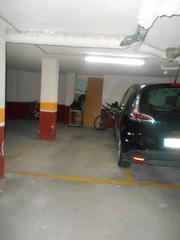 Aparcament cotxe a Tarazona. Se vende plaza de garaje para moto