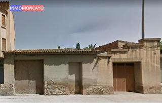Edifici a Tarazona. Se venden dos locales mas solar