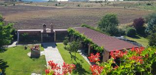 Xalet a Golmayo. Lujoso chalet con parcela en golmayo