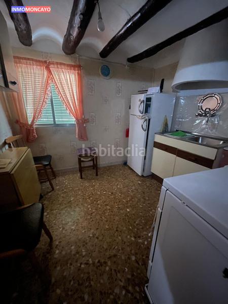 Foto b35e8e11-9990-4464-98a9-1e2d693de135. Casa a Novallas