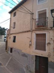 Casa a Tarazona. Se vende gran casa en la almehora