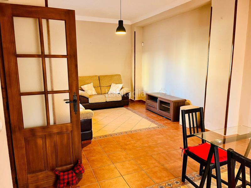 Foto 4eb96757-a25d-4d8d-babd-d50e4e920006. Chalet con camino parcheggio in Fuentemora Antequera