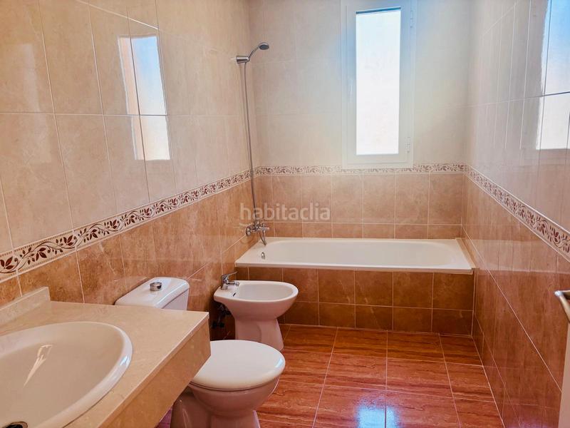 Foto 8acd28c5-704c-4a56-a33f-3314baa9d012. Duplex in calle la laguna 16 in Fuente de Piedra