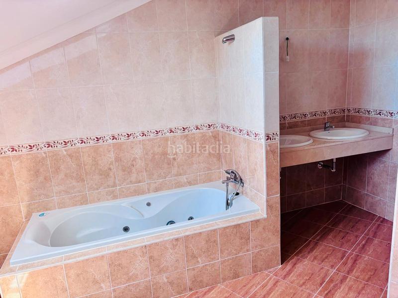 Foto c49a5a03-1694-4373-88d3-a15557c7a61c. Duplex in calle la laguna 16 in Fuente de Piedra