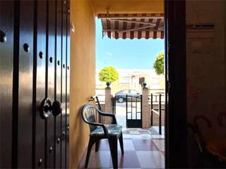 Xalet  Avenida de la primavera. Chalet independiente con piscina