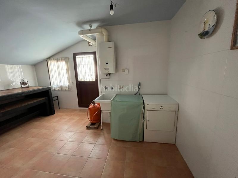 Foto 5064371d-d804-421d-9825-4f1346850bdd. Zweistöckige wohnung mit heizung parking in Alameda