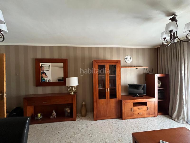 Foto a23c12a1-a3d6-4138-8338-d118bed487f0. Zweistöckige wohnung mit heizung parking in Alameda