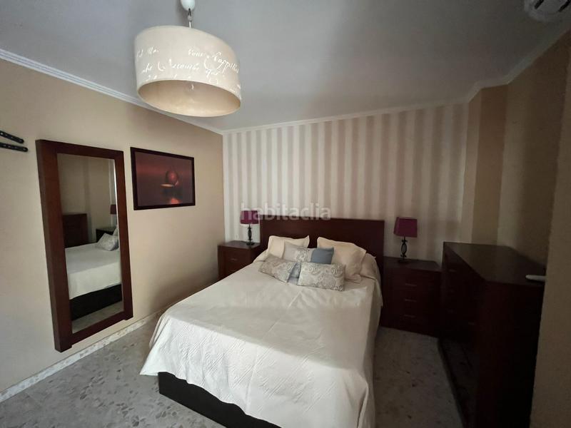 Foto c5211a55-1964-493b-8b08-608ab4e3f79c. Zweistöckige wohnung mit heizung parking in Alameda