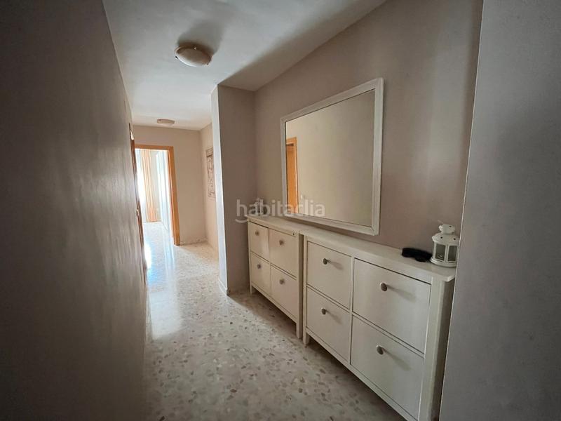 Foto db6c8d64-ccd9-49c4-9f84-0e41b4052676. Zweistöckige wohnung mit heizung parking in Alameda