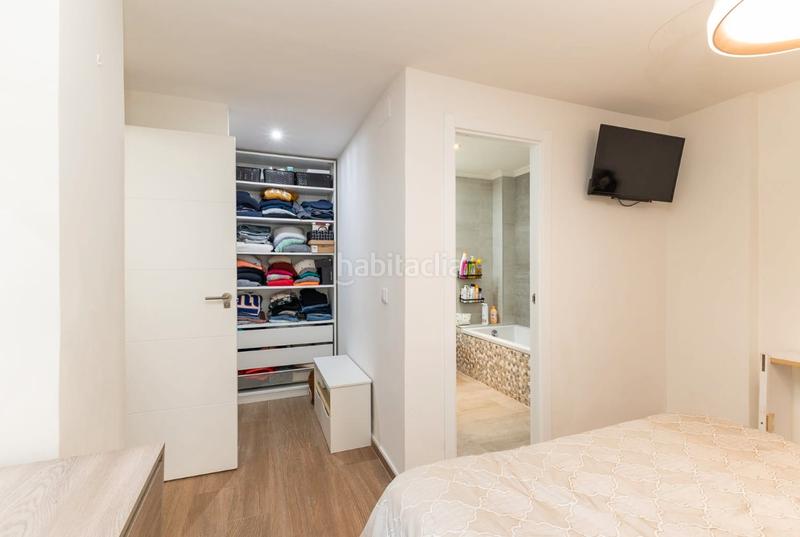 Foto e8d5341b-90eb-4387-b9d3-4aa007ccd036. Casa adosada en Aldaia
