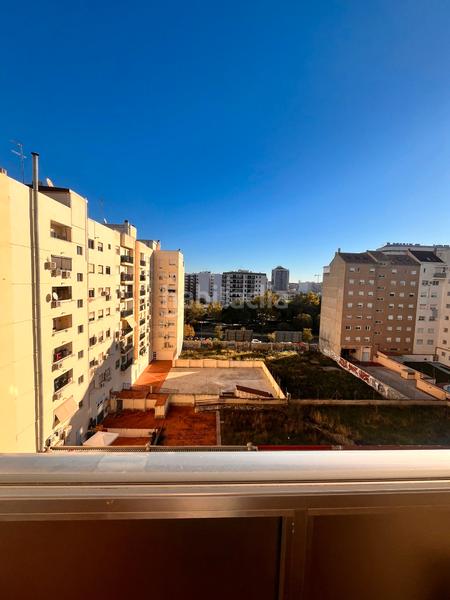 Foto e8f2a659-127d-4321-8d34-be22cb83f1bf. Piso en Sant Isidre Valencia