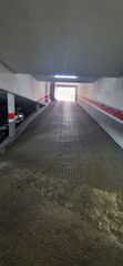 Car parking in Avinguda de Blasco Ibáñez 127