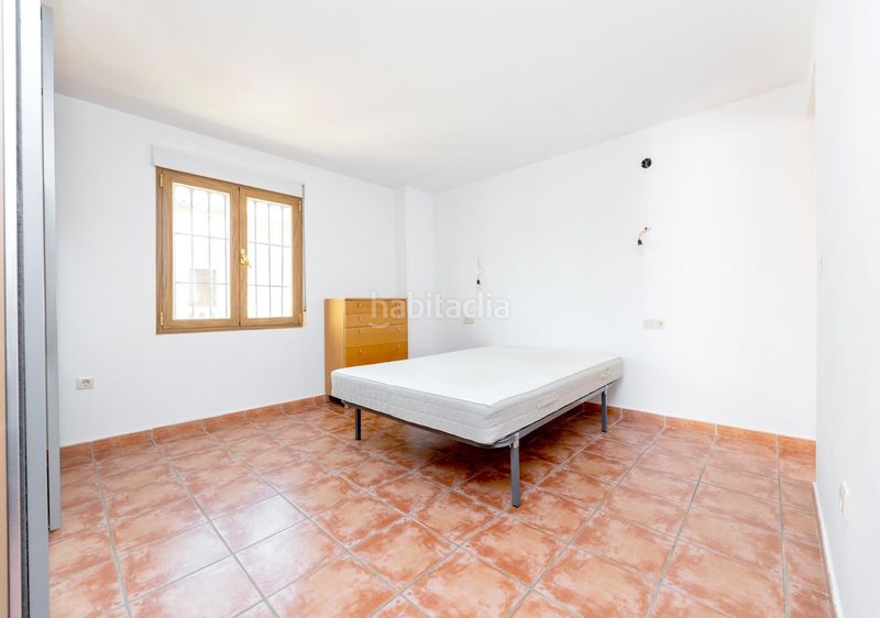 Foto d3698cb8-3ce2-44ca-a9e4-438da5700514. Masía en calle calle san luis 11 en Gójar