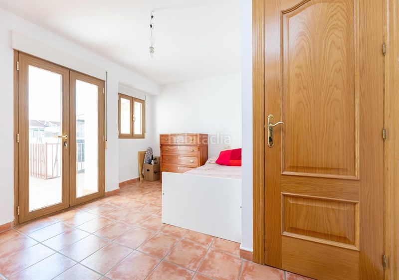 Foto e75dd4a8-6262-4a74-a1a8-59ea0ee8f3f3. Masía en calle calle san luis 11 en Gójar