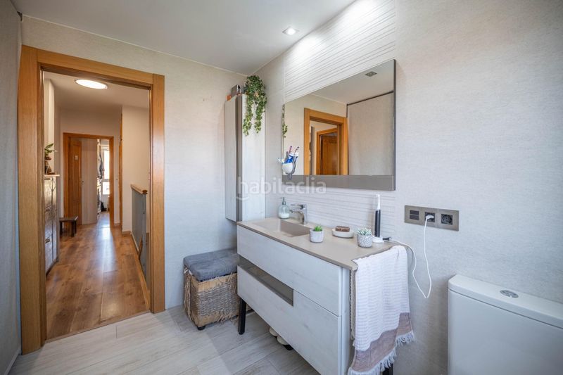 Foto a7904bd2-6f60-48e9-91d3-7f54dd2d11cd. Casa a schiera in calle calle veleta 16 in Villa de Otura