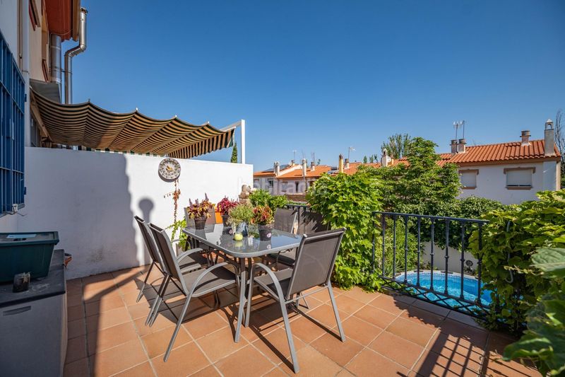 Foto d2ba75bb-3e81-4411-ac3d-a3f1f97a4e11. Casa a schiera in calle calle veleta 16 in Villa de Otura
