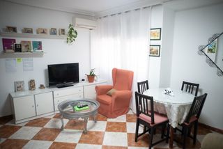 Flat in Centro - Barriada Mallorca. Piso en hiconsa, camas