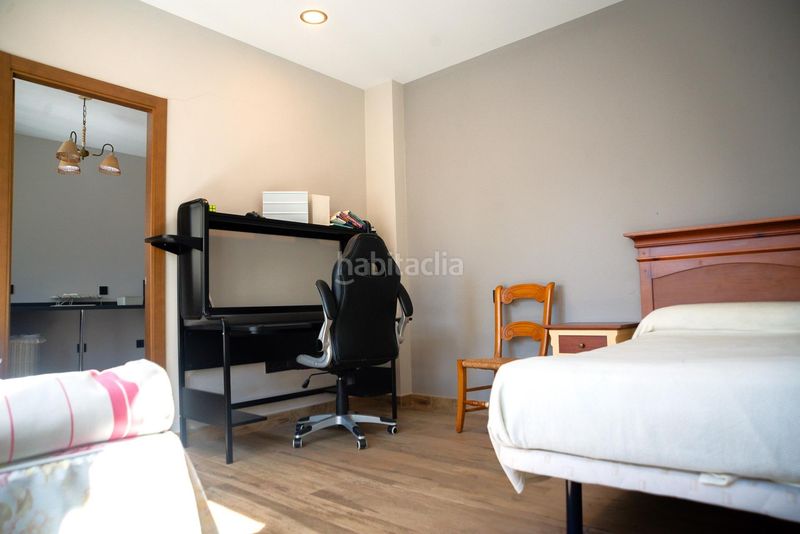Foto 4d9bb3d1-5318-437f-b733-f38b91369a66. Casa adossada amb aparcament a Centro - Barriada Mallorca Camas