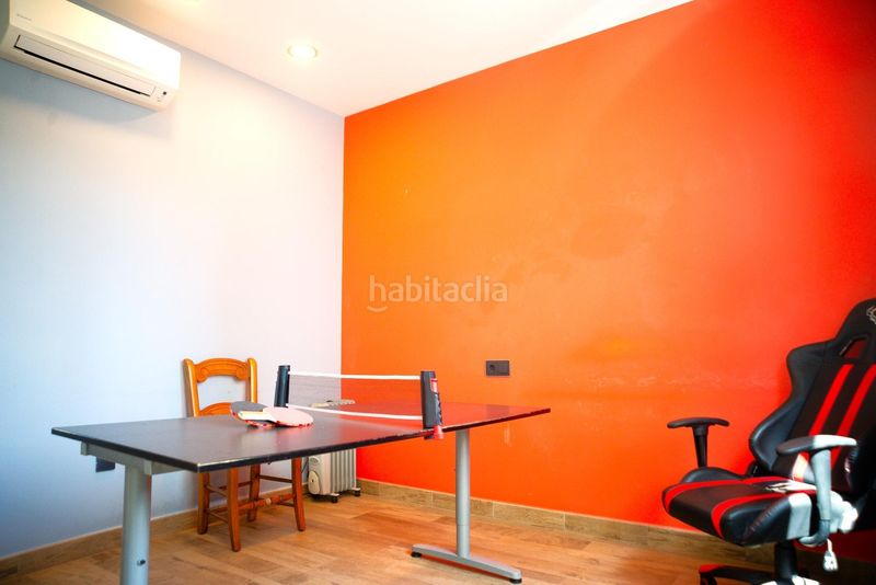 Foto d78e42b0-1df4-43f6-bfe8-6e43d1310ddf. Casa adossada amb aparcament a Centro - Barriada Mallorca Camas