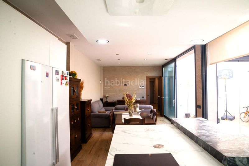 Foto f992a2a9-9c62-4ab6-8c20-5953f11292b6. Casa adossada amb aparcament a Centro - Barriada Mallorca Camas
