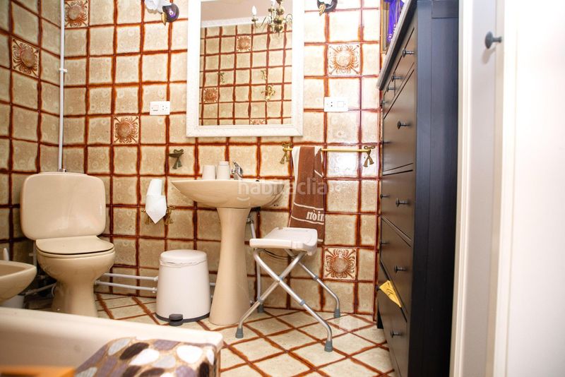 Foto efd9c114-9cf7-4772-9142-8b3ad5389ad2. Casa a Centro - Barriada Mallorca Camas