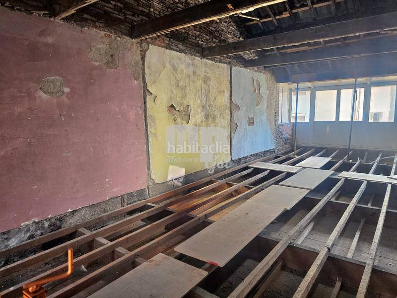 Foto b418c858-e55a-4bf2-88f0-7e0708122e0e. Ático en Centro - Areal Vigo