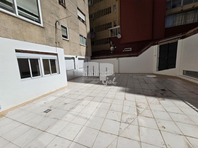 Foto 8a5105cc-050c-40c4-88bf-aa2da6e0b159. Piso dos pisos unidos en travesia con posiblidad de segregación en Vigo