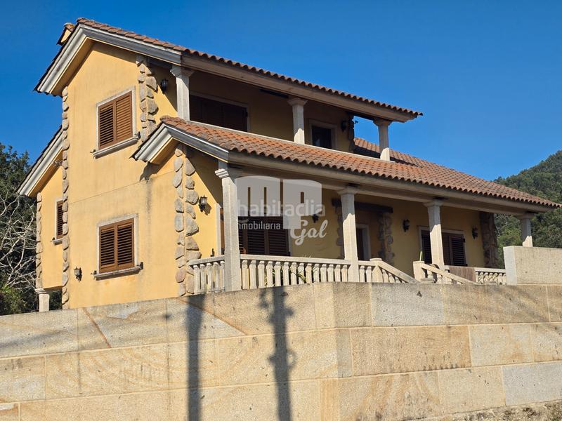 Foto 87ed15e0-9f06-49e1-9b76-16cfec575655. Chalet en camiño pazo de soutoxuste 21 casa con vistas al mar y acceso a calas en Redondela
