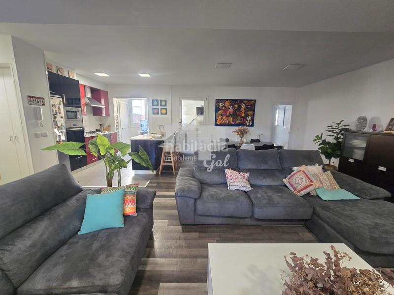 Foto e7eb2e57-3e36-4966-b2bc-031d7a49a76c. Appartement avec chauffage dans Plaza Independencia Vigo