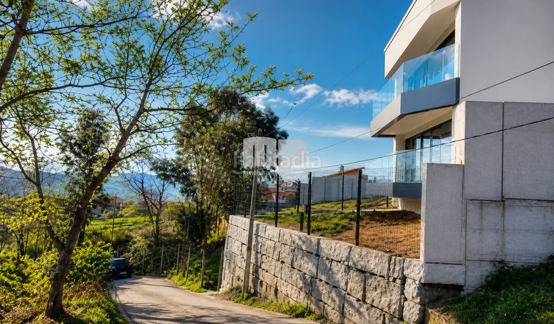 Foto f6396495-202c-4b8b-97f1-78d729cf36d3. Terreny residencial a Bembrive Vigo