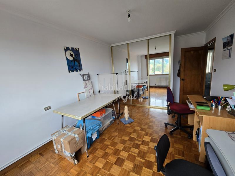 Foto 30a30442-ecd6-4a18-b8fc-174f0f1359c6. Etagenwohnung mit heizung parking in O Castro Vigo