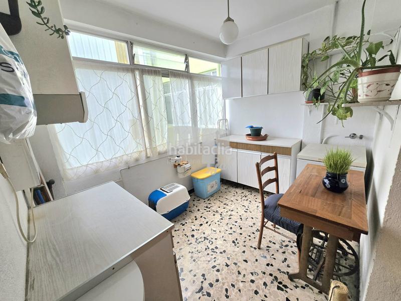 Foto 7c236f59-d1cf-46cc-8a0e-150b95a7adb6. Flat with heating parking in O Castro Vigo