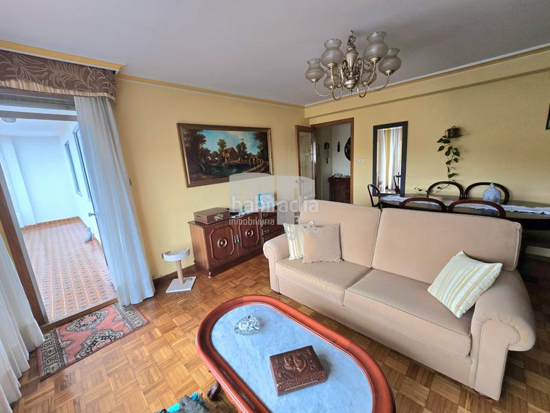 Foto b6b78f03-98b5-4443-85a5-54c29ef63279. Flat with heating parking in O Castro Vigo