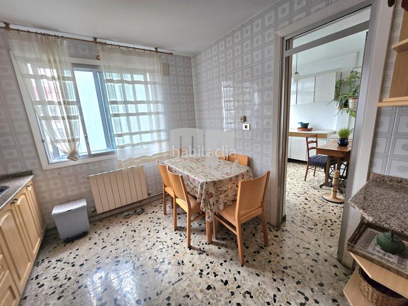 Foto b965c26f-b681-4152-8ec7-9bdb58c853fe. Flat with heating parking in O Castro Vigo