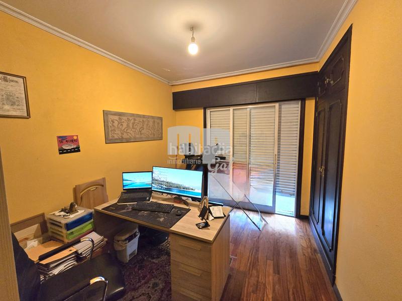 Foto 01643af9-1288-4518-b0c8-0a8d531f5b9d. Semi detached house with fireplace heating parking in Vigo