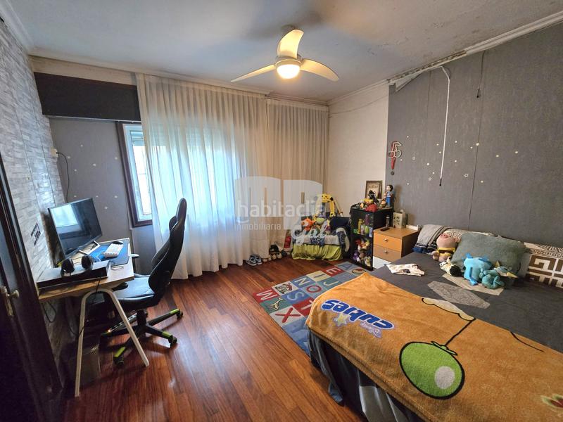 Foto 8a038ece-9461-4843-962e-d29af1743214. Semi detached house with fireplace heating parking in Vigo